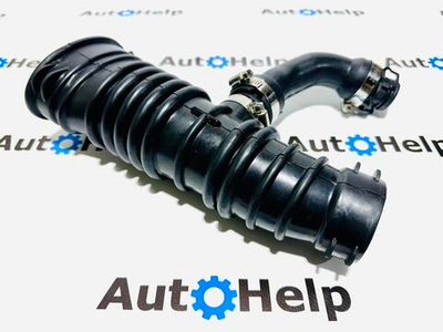 Патрубок воздушного фильтра 1336611 Ford