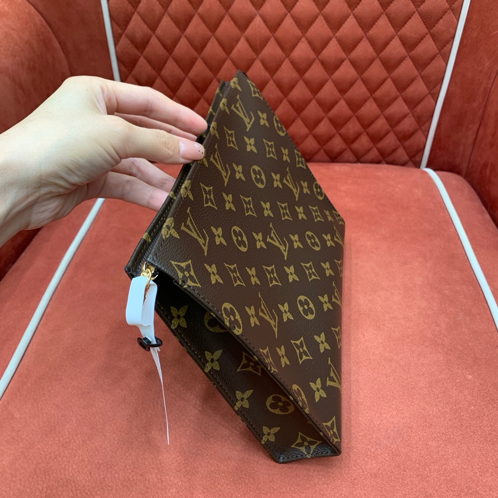 Louis Vuitton Trio Toilet Pouch