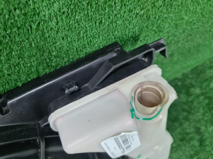 Диффузор с вентилятором Hyundai Solaris 1 (2010-2017)