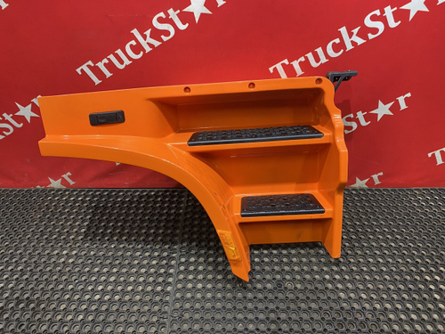 Корпус подножек правый 2023г