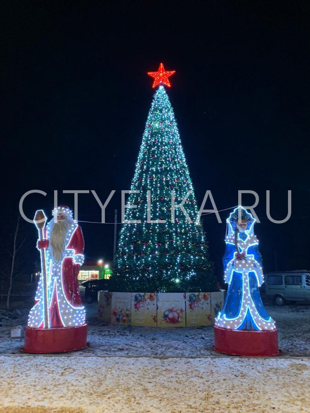 Ель уличная искусственная "Уральская" каркасная