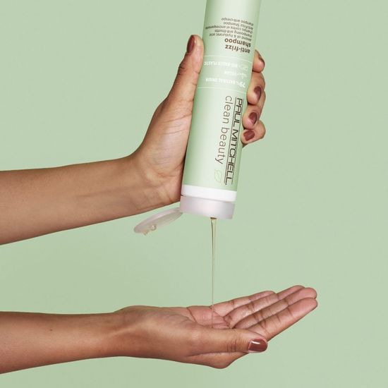 Paul Mitchell Разглаживающий шампунь CLEAN BEAUTY Anti−Frizz Shampoo, 1000ml