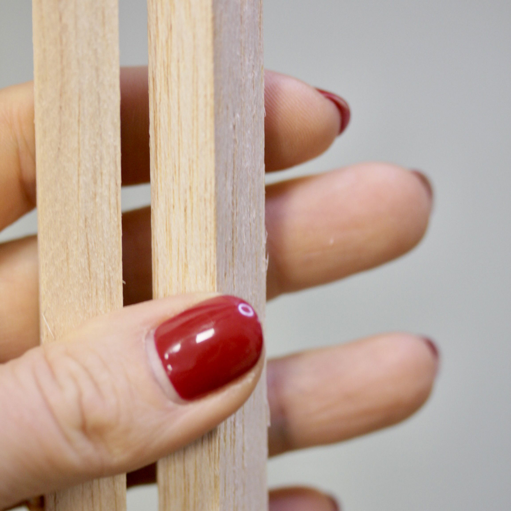 Дощечки палочки для моделирования Бальза 12*12* 300 мм, толщина 12мм (2 штуки)/ Бальса для моделирования