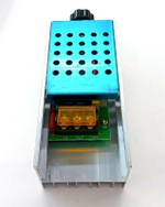 Регулятор напряжения (радиатор) 220V