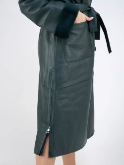 Дубленка зимняя натуральная с капюшоном