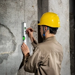 Строительный пузырьковый уровень 400мм Deli DL700400B (алюминиевый сплав, 3 глазка, магнит, линейка)