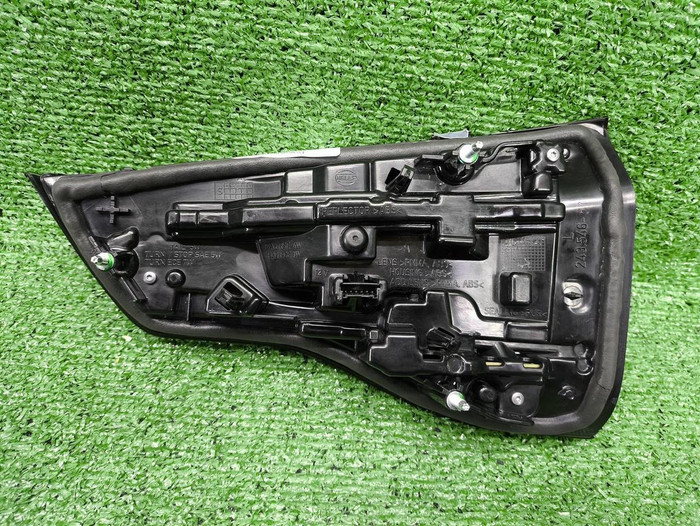 Фонарь левый внутренний BMW X3 G01 (2021-н.в.)