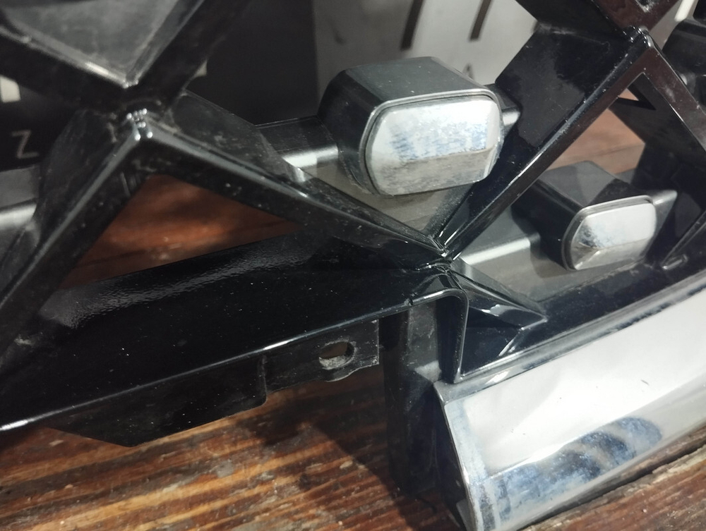 Решетка радиатора Chery Tiggo 8 Pro Max 22-нв Б/У Оригинал 602001961AA