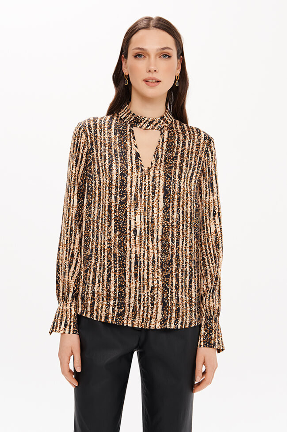 23417 Блузка женская (черно-песочный принт)