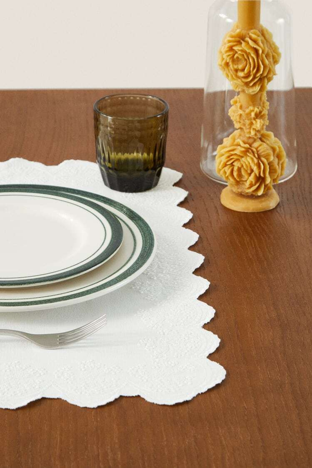 ZARA HOME ВЫШИТАЯ ЛЬНЯНАЯ САЛФЕТКА, БЕЛЫЙ