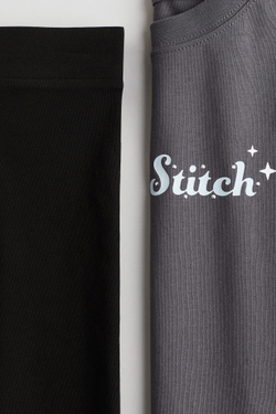 H&M Комплект из футболки и шорт с принтом, темно-серый