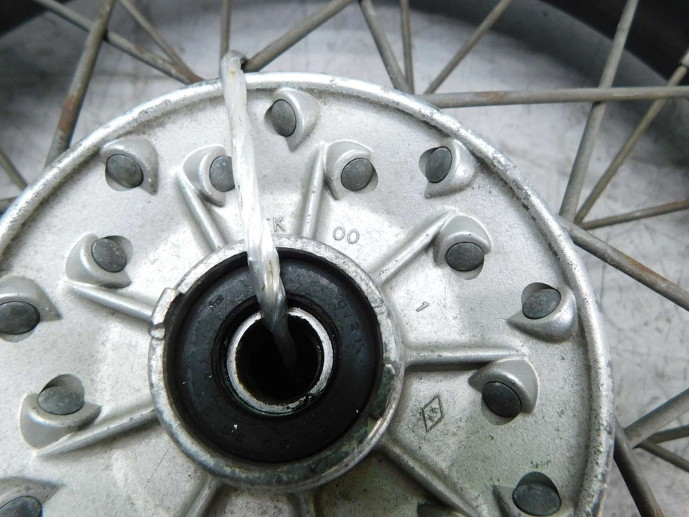 Колесо переднее Yamaha TW200 DG07J 2,50×18J