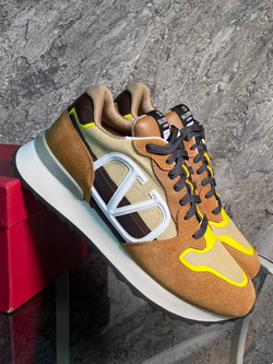 Кроссовки Valentino