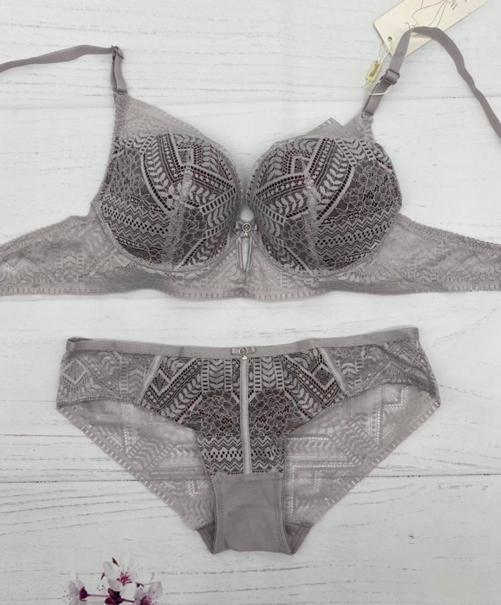 [m]Бюстгальтер чашка В 7167