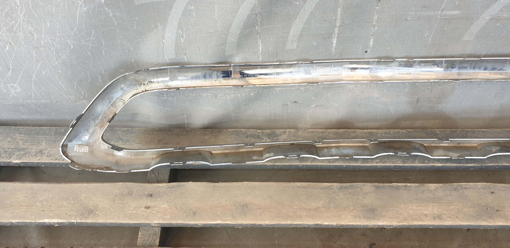 Молдинг переднего бампера Mercedes GLC (X253) 15-19 Б/У Оригинал A2538851625