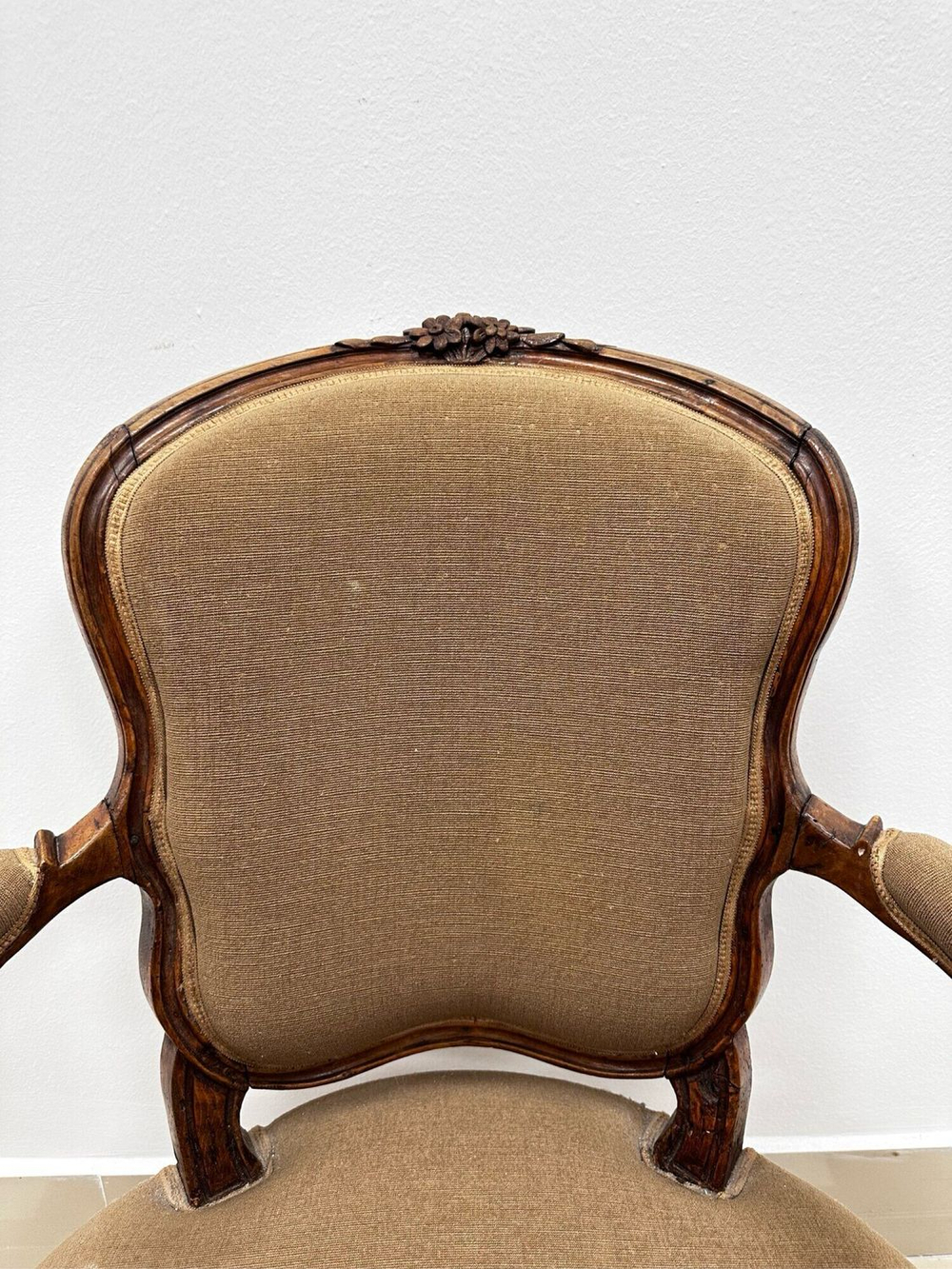 Кресло в стиле Людовика XV