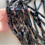 бшк-ач6 Агат черный "Кубик" бусины 6мм, шт