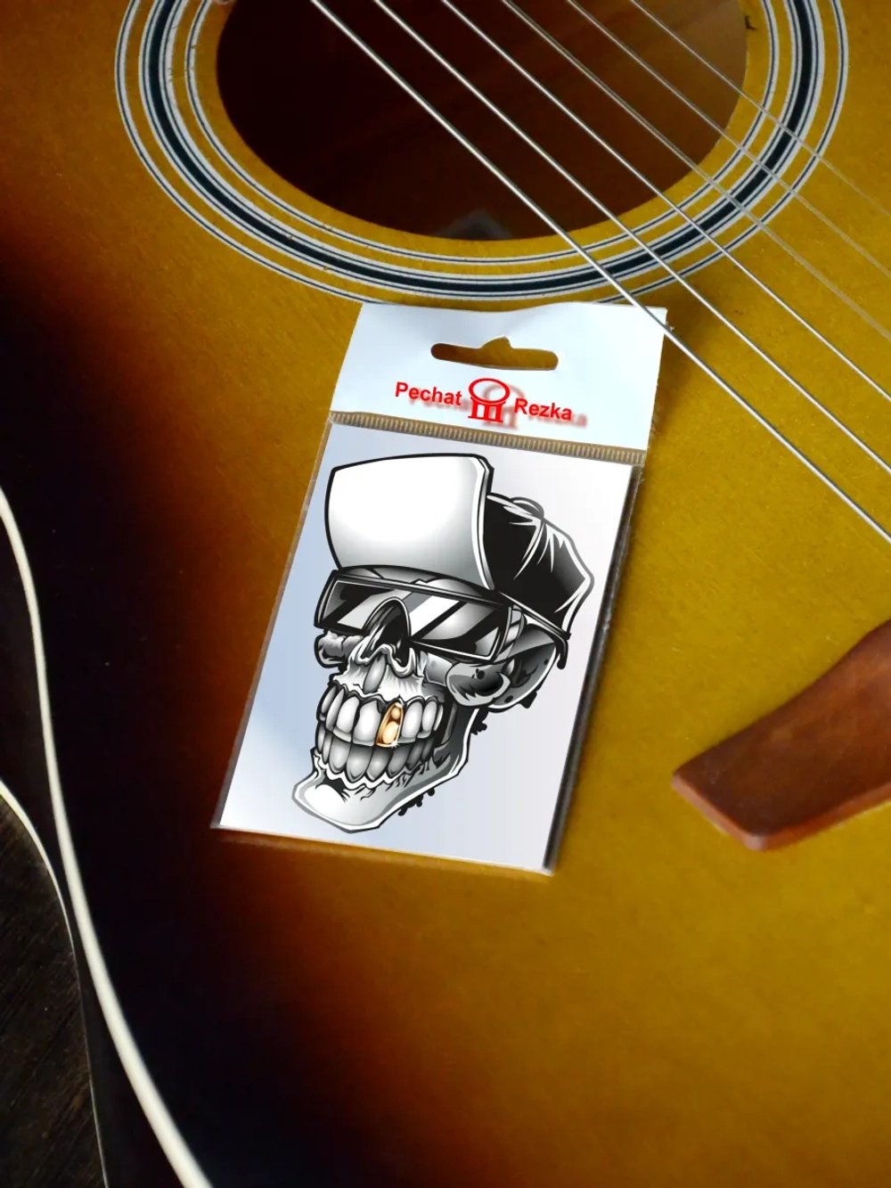 Стикер - Череп с золотым зубом - фиксой