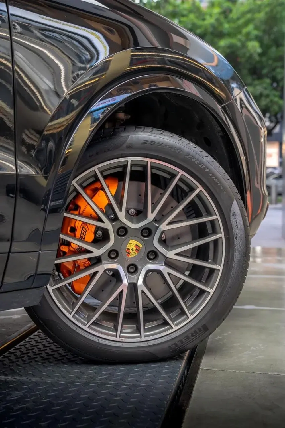 Карбон керамическая тормозная система InSpeed для Porsche Cayenne Порш Каен Суппорт диски Колодки