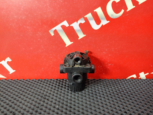 Клапан ускорительный