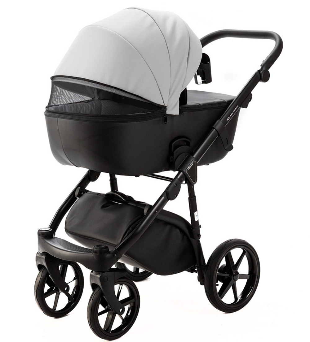 Детская коляска Adamex Nola Deluxe 2 в 1 N-SD107 (СВ.СЕР.КОЖА + ЧЕРН.КОЖА)