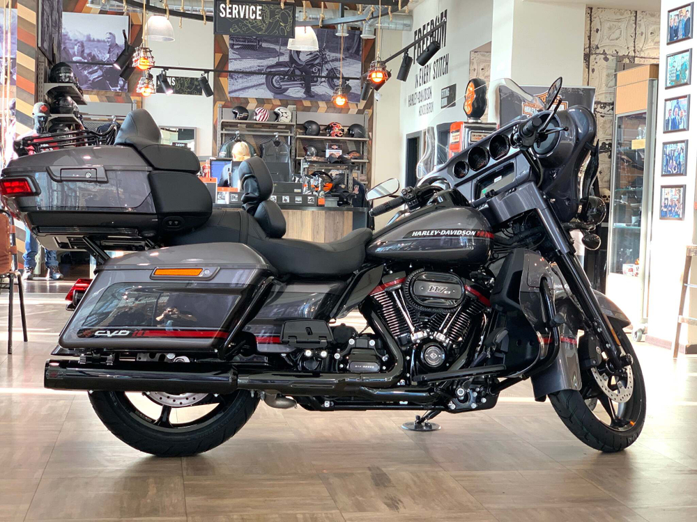 CVO™ Limited® (FLHTKSE), 2020 Harley-Davidson