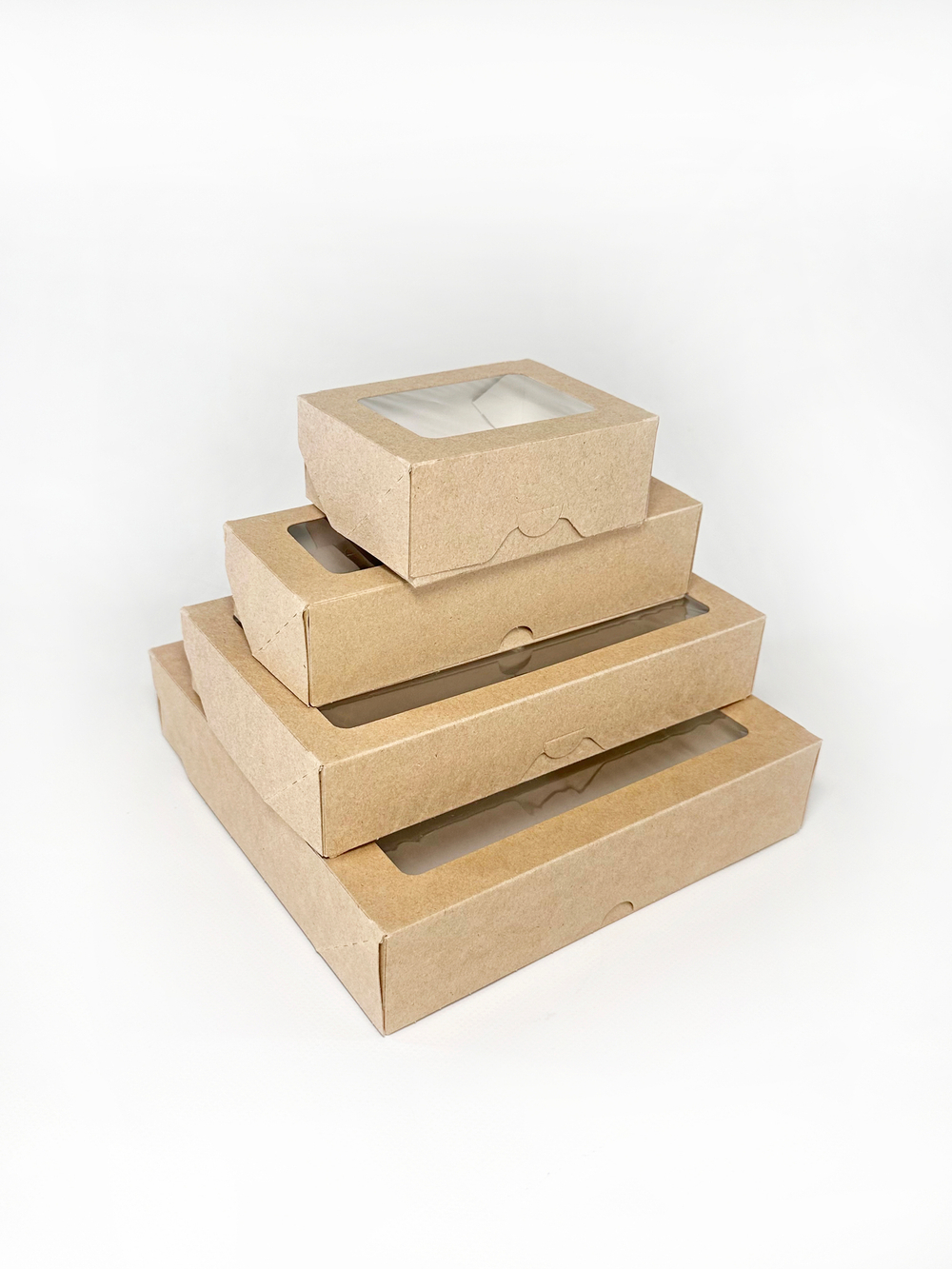 Коробка 10 х 8 х 4 см с окошком и ламинацией