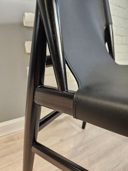 Стул Voyage черное дерево и экокожа