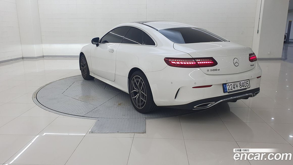 Mercedes-Benz E-Class W213 E300d 4MATIC Coupe (12.2022)