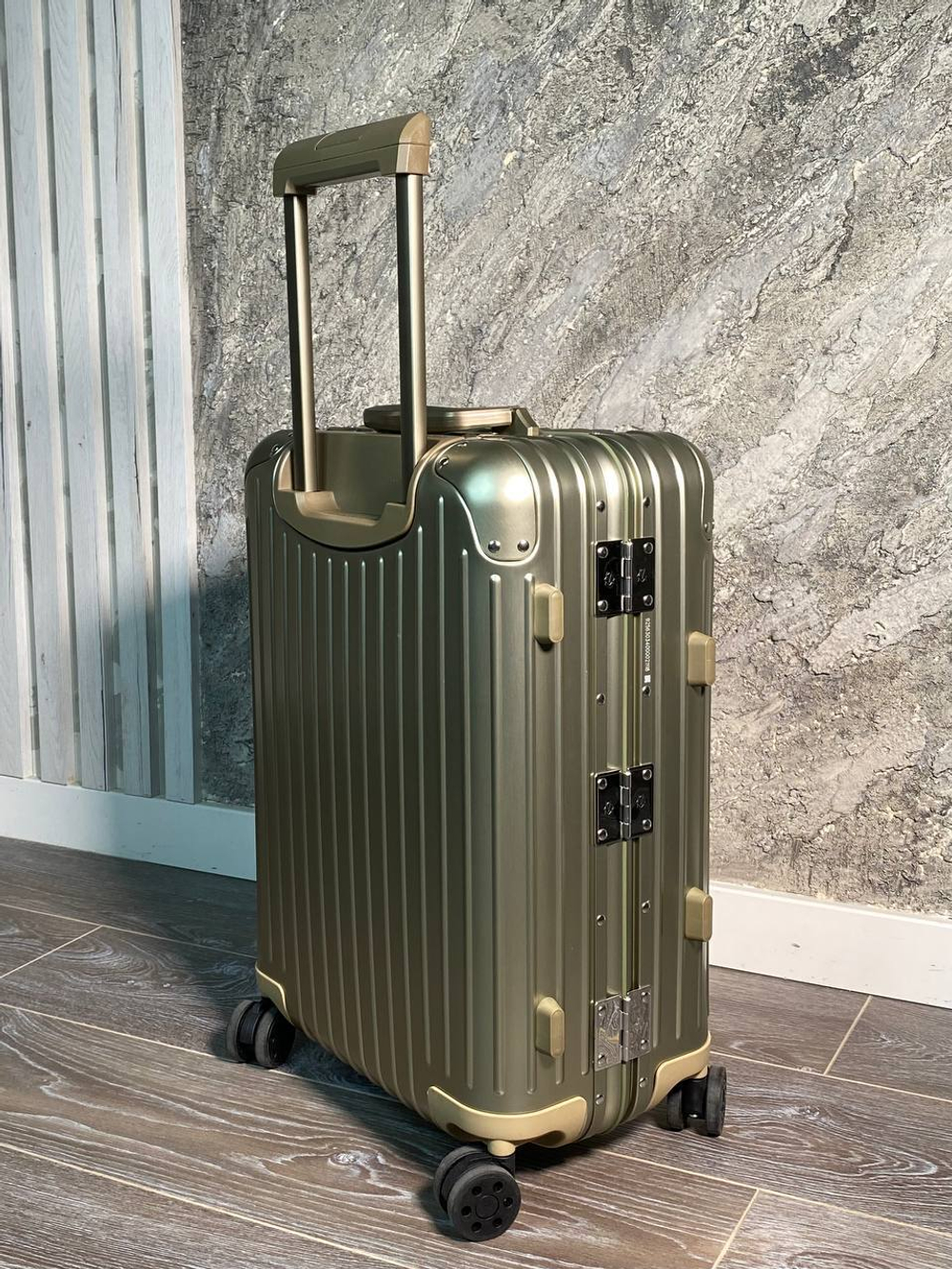 Чемодан Rimowa