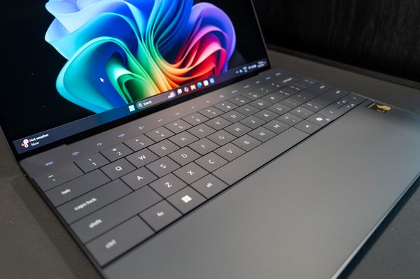 MacBook Pro M4 против Dell XPS 13: выбор для работы и творчества