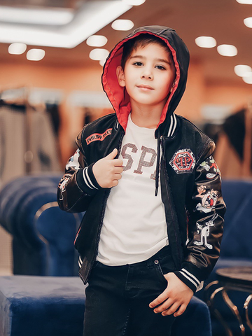 Куртка (ветровка) для мальчика