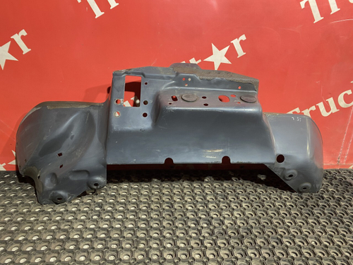 Подкрылок передний левый