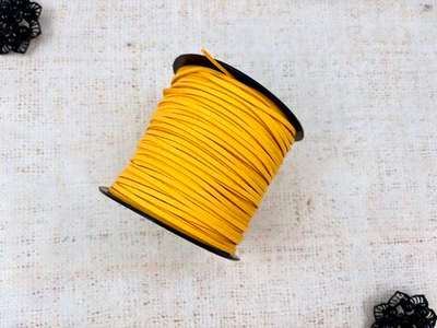 Шнур замшевый, ш. 3 мм, янтарь