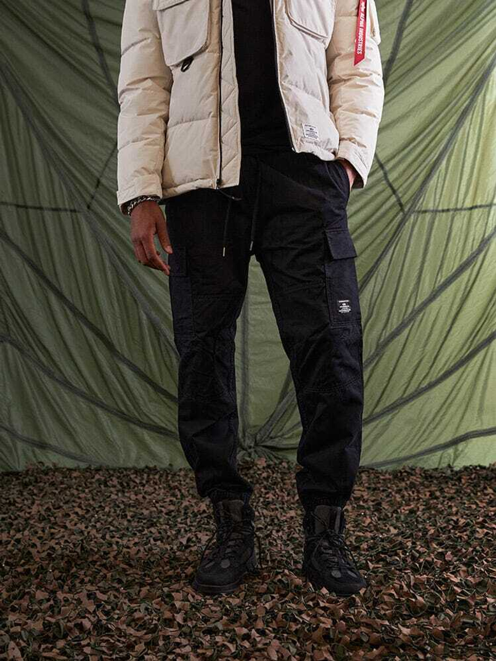 Alpha Industries Cotton Jogger (черные - black)