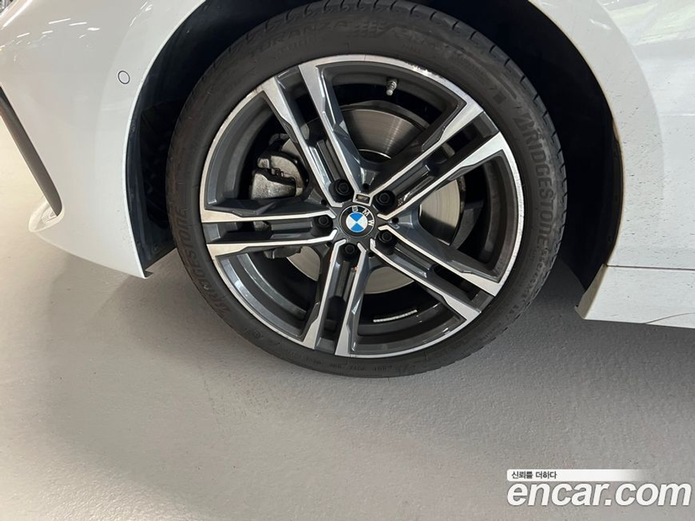 BMW 1 Series (F40) 120i M Sports (08.2021)