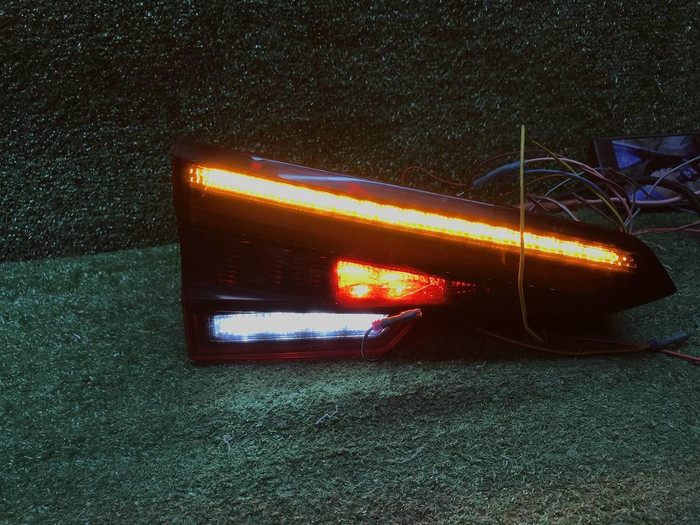 Фонарь левый внутренний Audi A4 B9 (15-20) седан