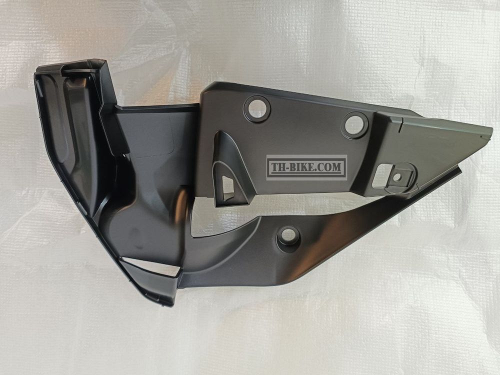 64471-K0A-E10. SHROUD, R. INNER. HONDA