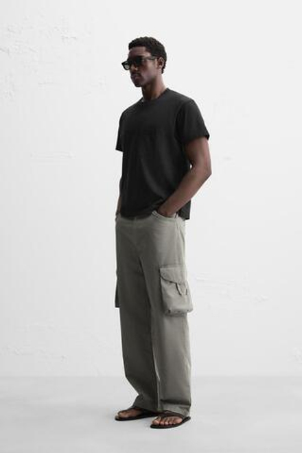 ZARA ФУТБОЛКА С КАРМАНОМ, ЧЕРНЫЙ