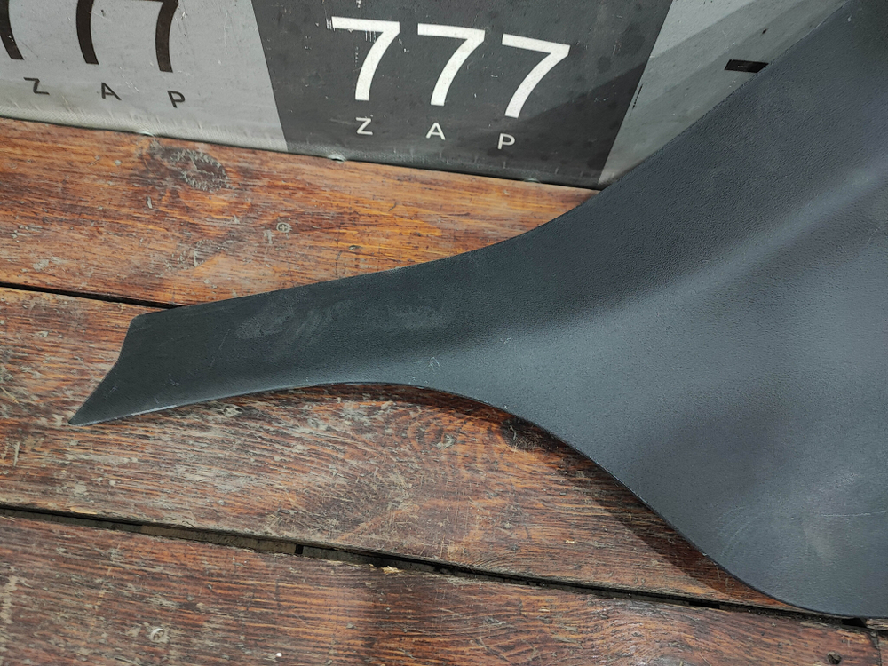 Обшивка багажника задняя левая Geely Monjaro 21-нв Б/У Оригинал 8889729458B01