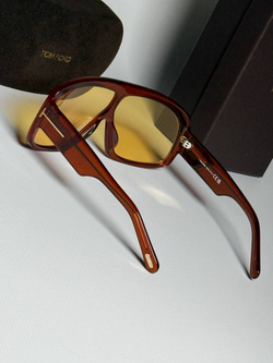 Солнцезащитные очки Tom Ford