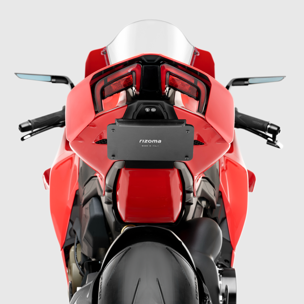 Rizoma Короткое крепление номерного знака Ducati Streetfighter / Panigale (2025 - ) "FLAT-OUT"  Артикул: PTU014 / PTU014B