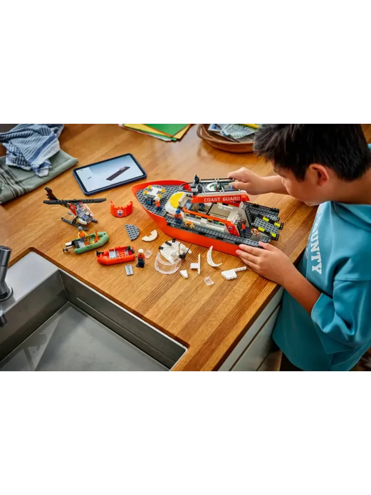 Конструктор City 60504 Спасательный катер и вертолёт