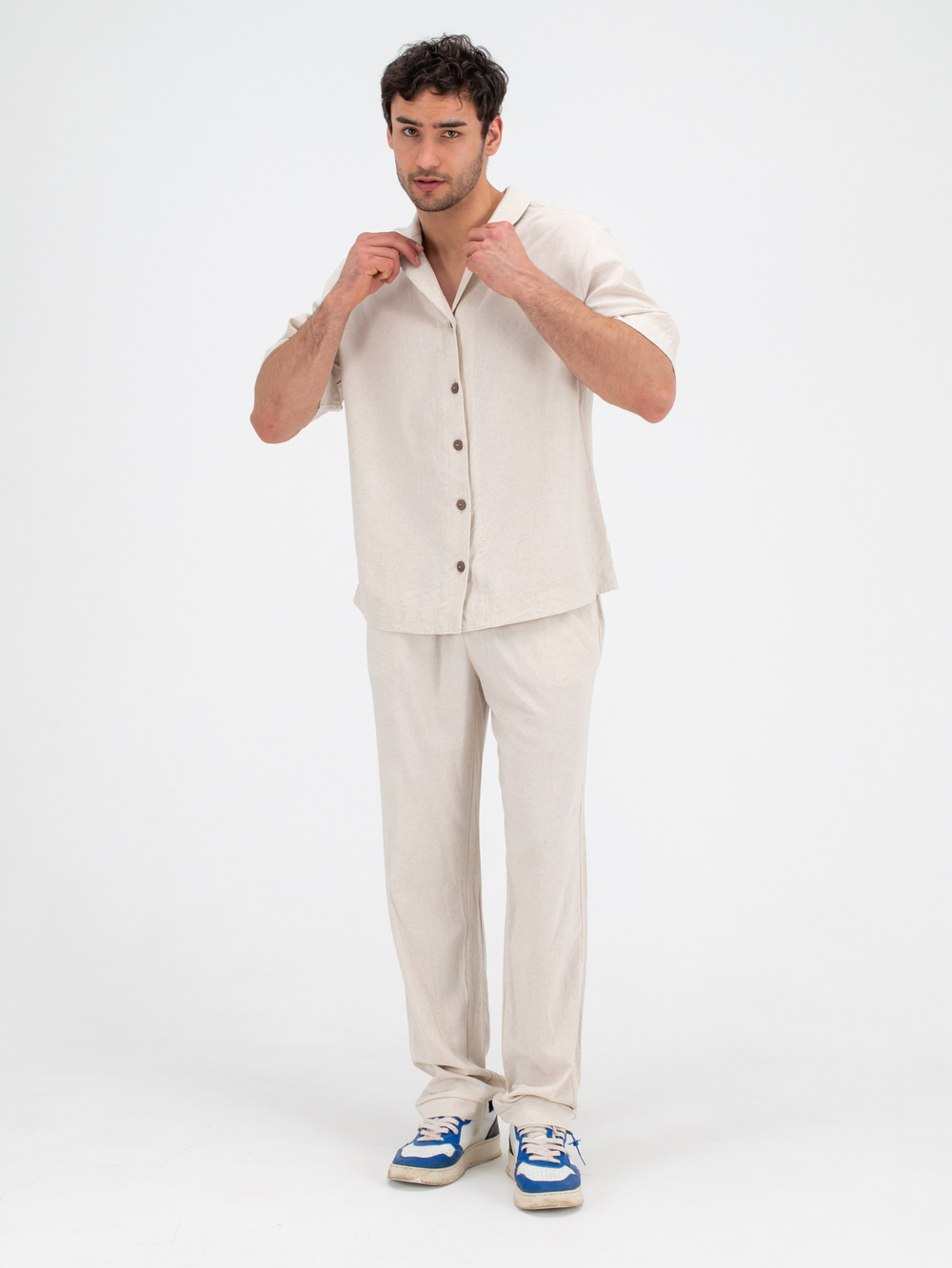 Костюм льняной с брюками. Песок