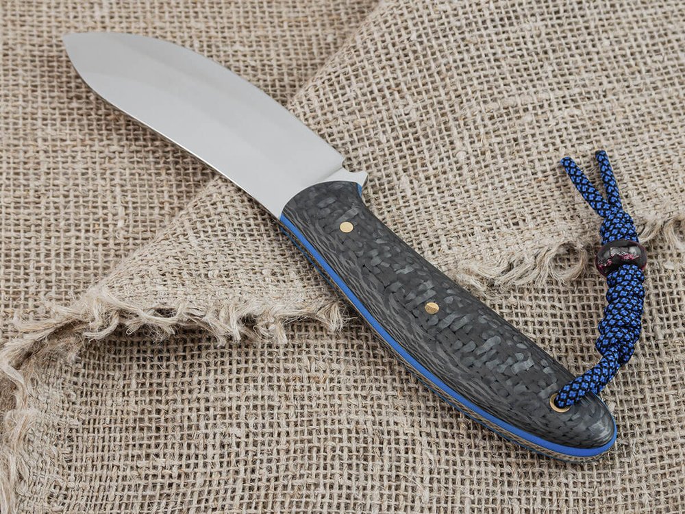Силовой нож для бушкрафта "Канадец", сталь VG-10/Elmax, рукоять карбон (синий спейсер)