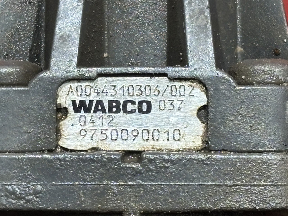 Регулятор давления AdBlue