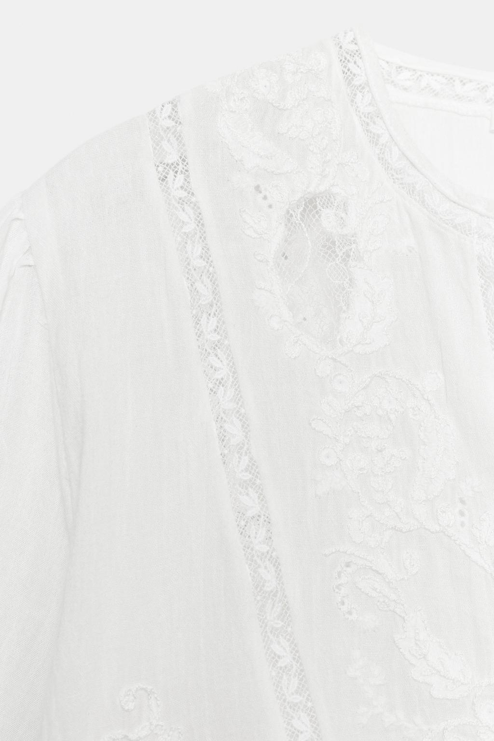 ZARA РУБАШКА С ВЫШИВКОЙ И КРУЖЕВОМ — ZW COLLECTION, БЕЛЫЙ