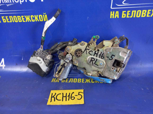 Замок двери задней левой TOYOTA GRANVIA 2001