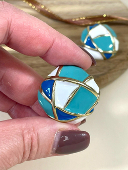 Серьги пусеты объемные