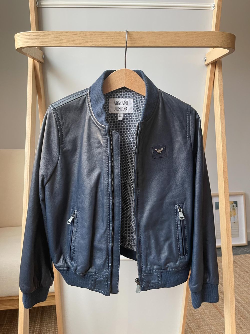 Кожаная куртка Armani, 116